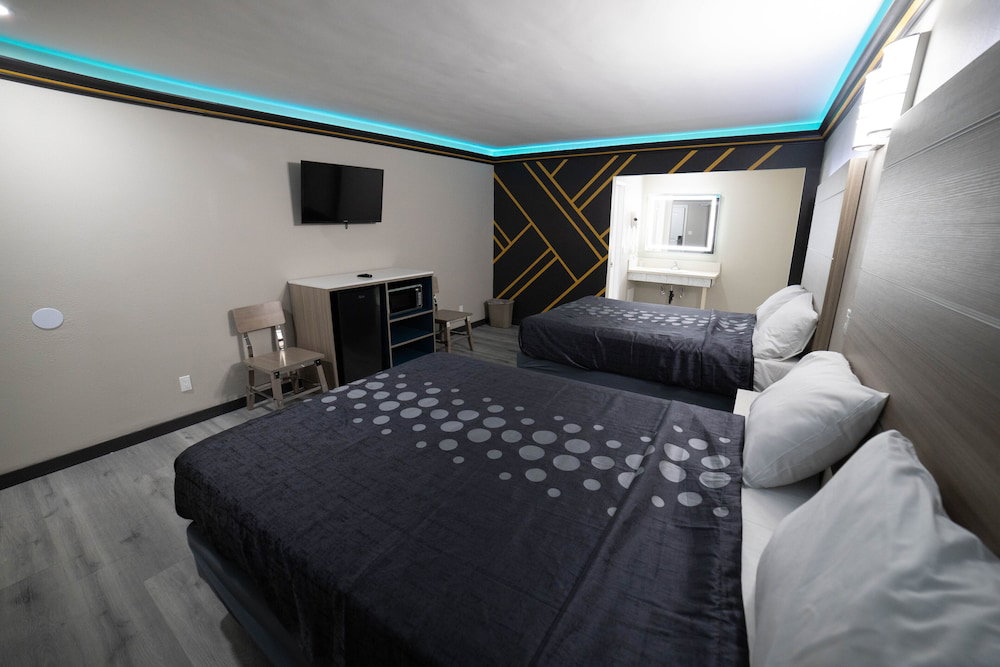 Hotel Artesia Motor Inn
