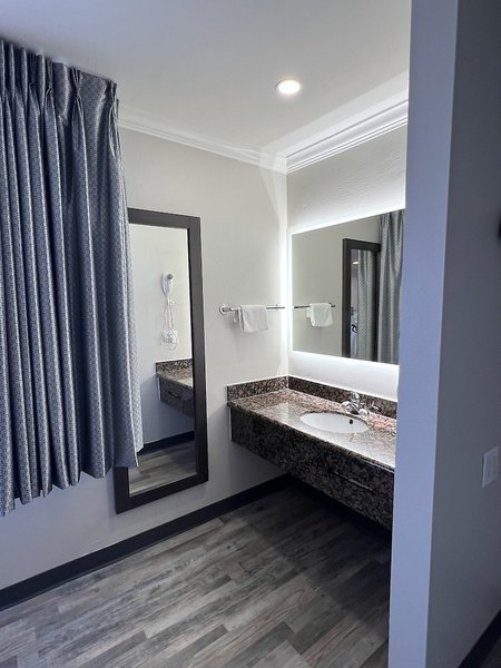 Hotel Cloud 9 Inn Lax