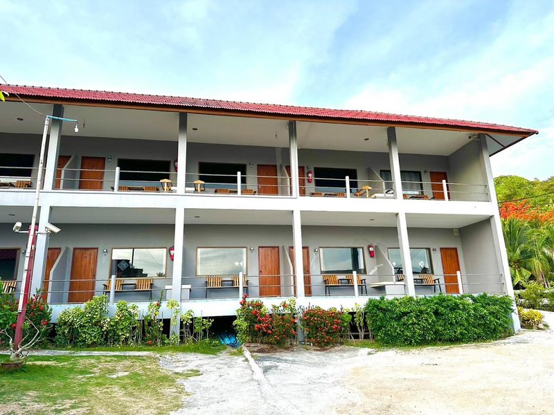 Hotel The Scenery Beach Resort