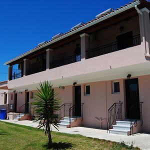 Hotel Elizabeth Apartments cazare Roda