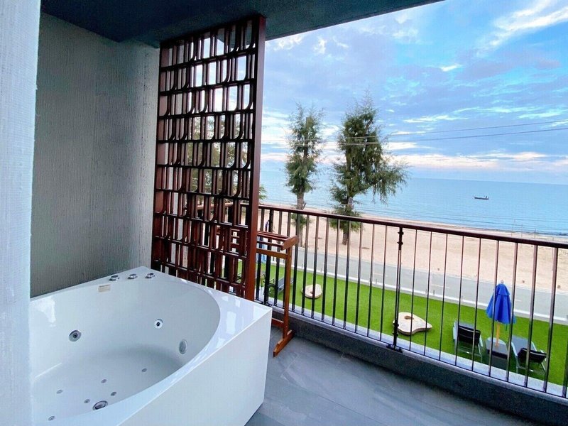 Hotel Lullaby The Sea Hua Hin