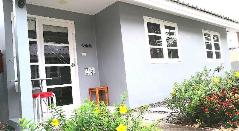 Hotel 1715 House & Caff Resort Phuket