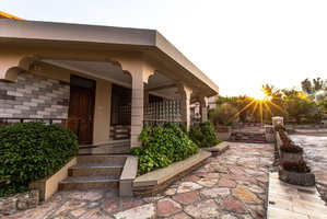 Hotel The Lahe Hotels cazare Mwanza