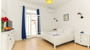 Hotel House Of Pomegranates cazare Sliema