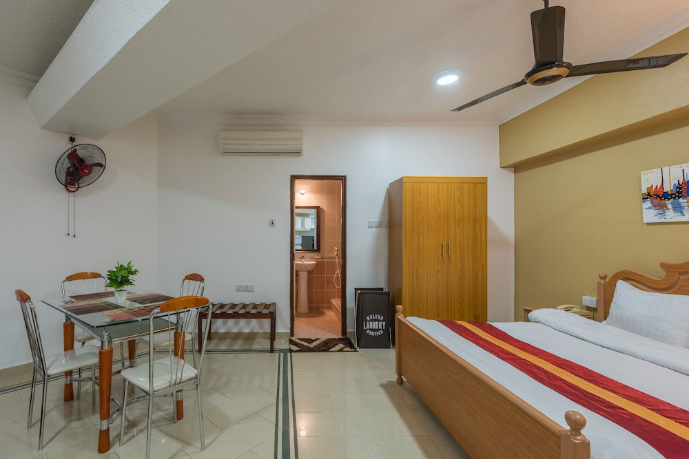 Raha Tower Hotel