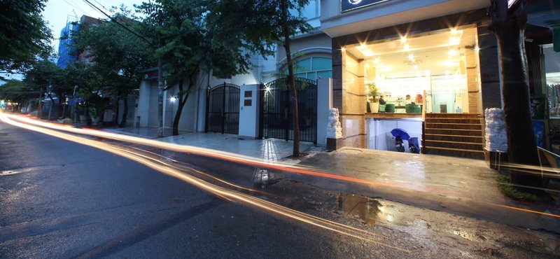 Silk Hotel