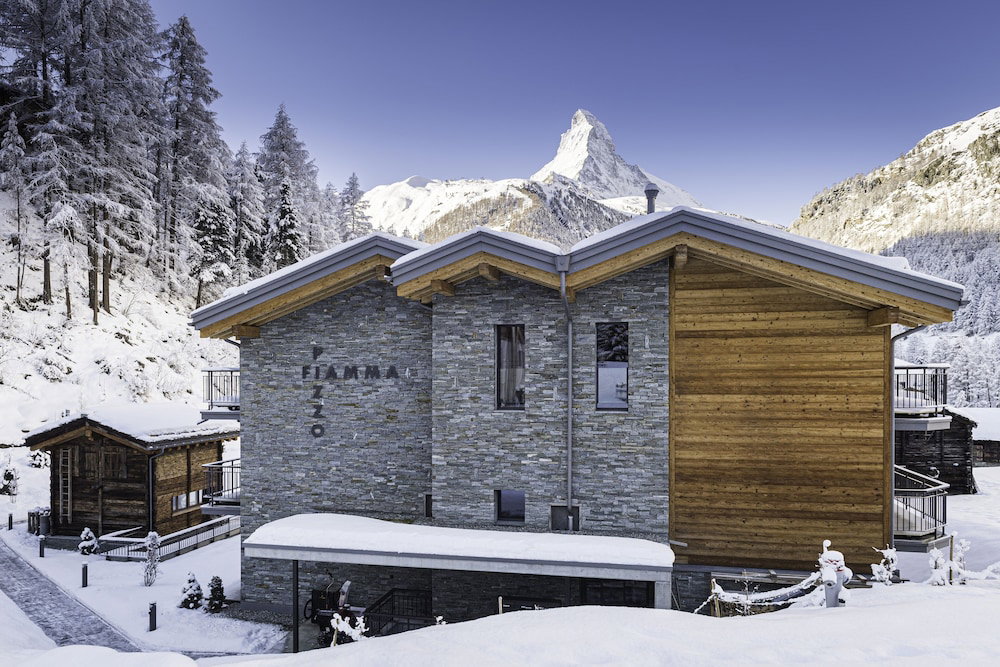 Hotel Apartment In Chalet Pizzo Fiamma