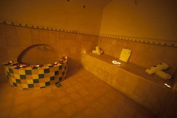 Borjs Hotel Suites & Spa