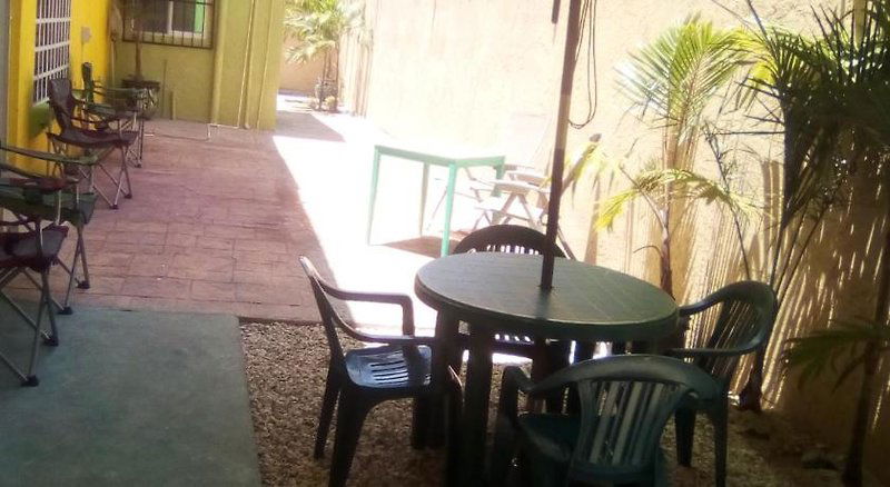 Hotel Airport Sleepy Inn