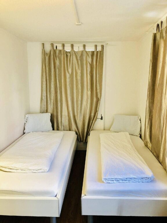 Hotel Linda Guest House