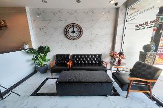 Hotel Sea Breeze Jomtien Residence