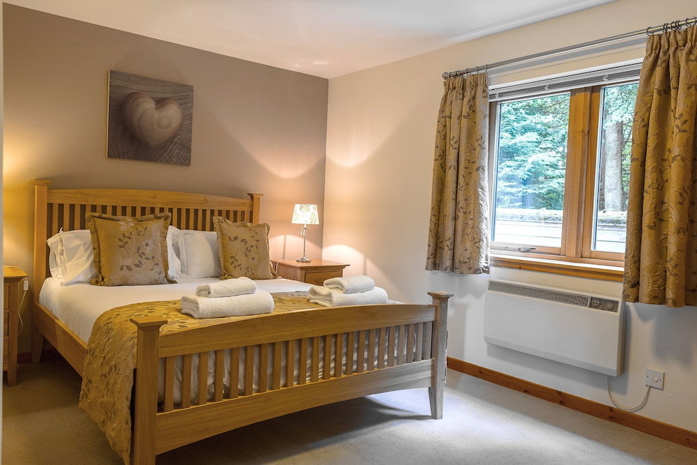 Forbes Of Kingennie Country Resort