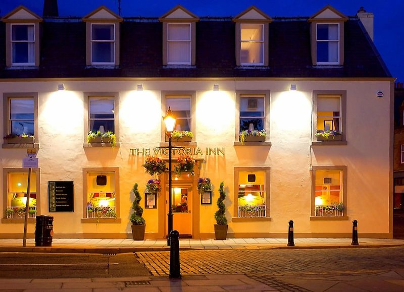 Hotel The Avenue Restaurant At The Victoria Inn