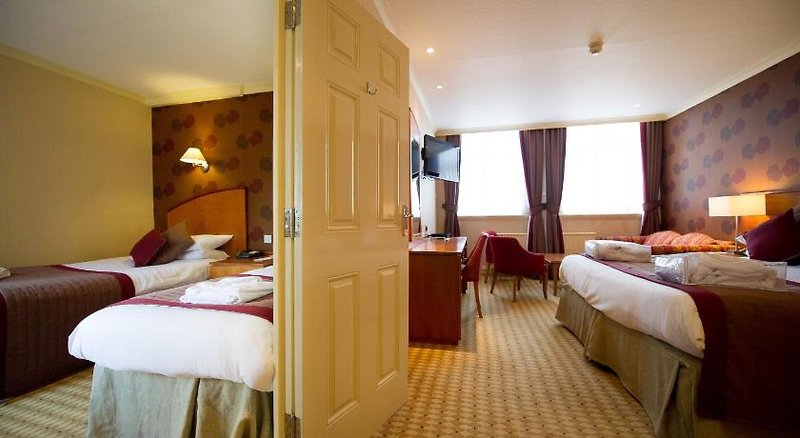 Hotel Crown & Mitre Hotel