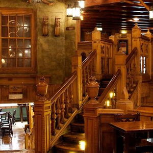 Hotel Carlton George cazare Pampa