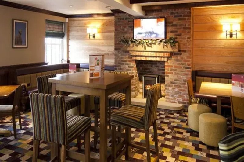 Premier Inn Glasgow East Hotel