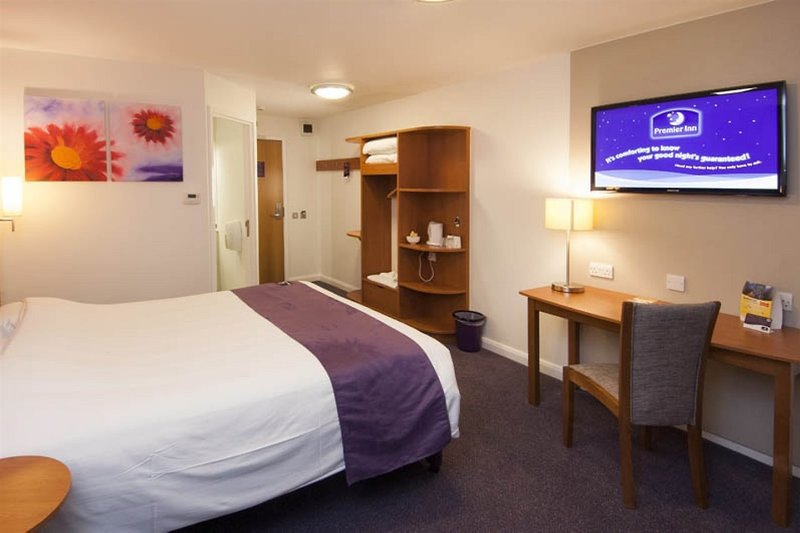 Premier Inn Glasgow East Hotel