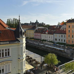 Hotel Apartmaji Tromostovje cazare Ljubljana