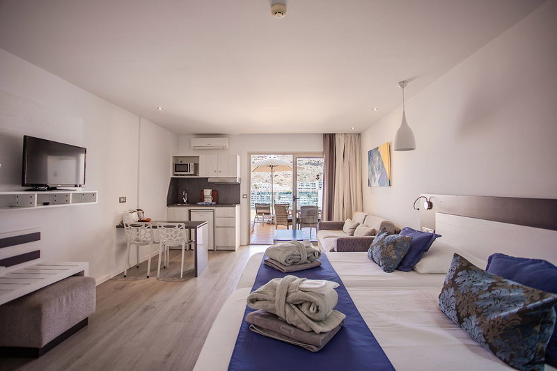 Servatur Casablanca Suites & Spa