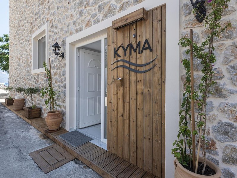 Kyma Rooms & Suites