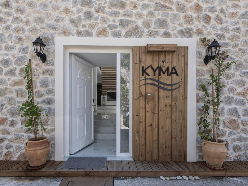 Kyma Rooms & Suites