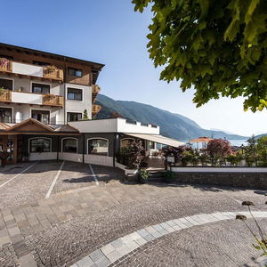 Hotel Ariston cazare Molveno