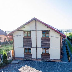 Hotel Country Court cazare Curteni