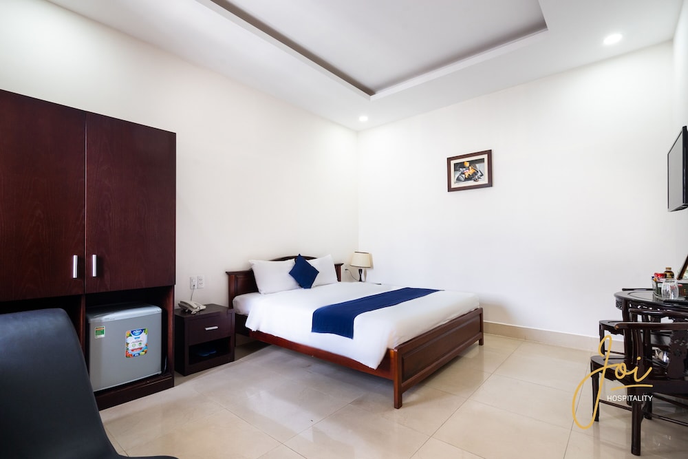 Joi Hospitality - Central