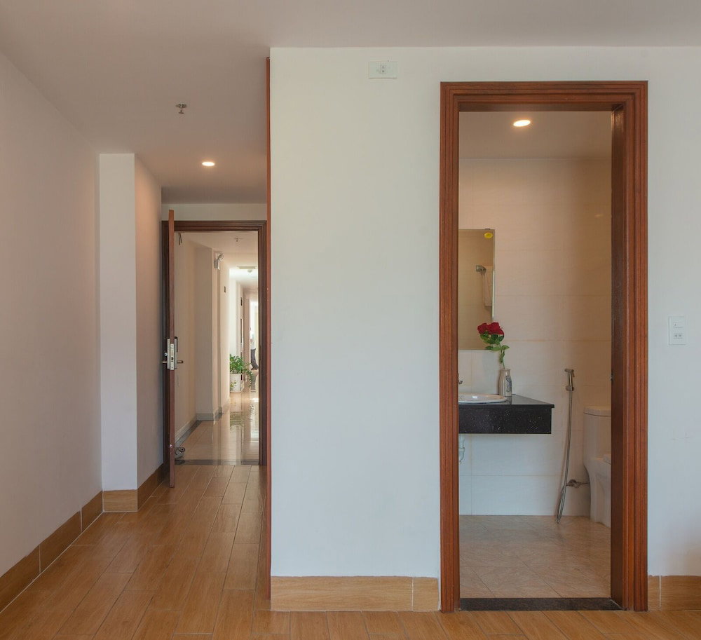 Canary Nha Trang Hotel