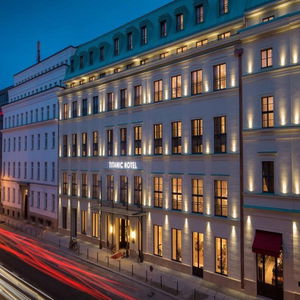 Hotel Titanic Gendarmenmarkt Berlin cazare Berlin