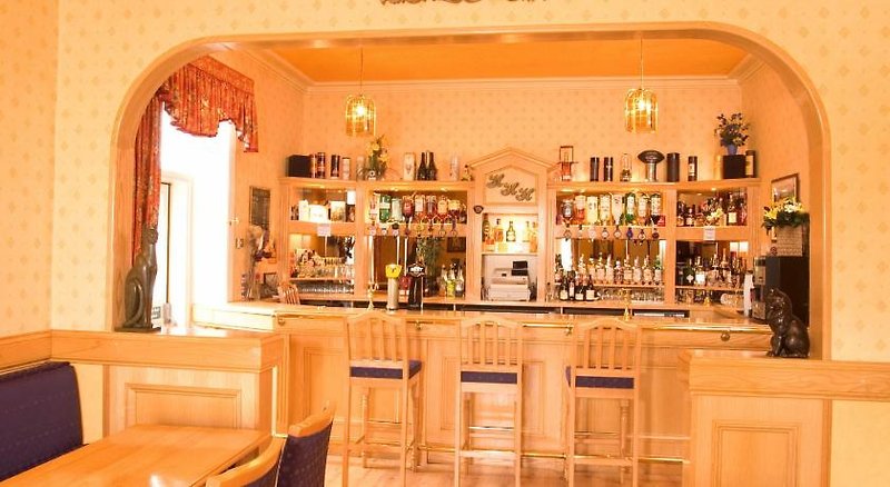Hotel Huntingdon House
