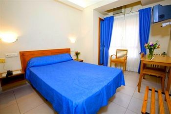 Hostal La Lonja