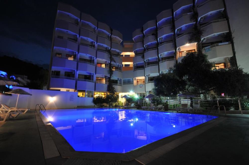 Amos Hotel