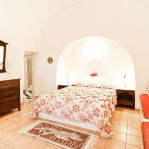 Sejur Nikos Villas vacanta Oia