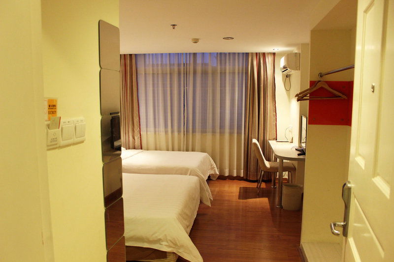 Hotel Green Oasis Hotel