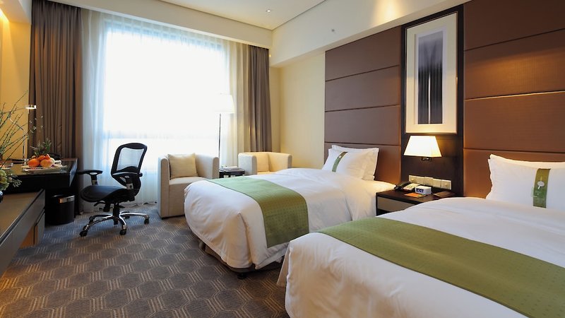 Hotel Holiday Inn Nantong Oasis International