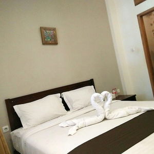 Hotel Helena Guest House cazare Malang
