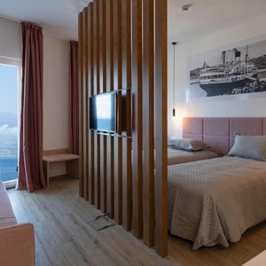Hotel Horta Bay cazare Horta