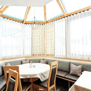 Hotel Alpen Boutique Hotel Alpetta cazare Nauders