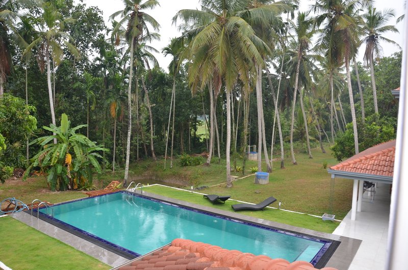 Anuhas Airport Villas