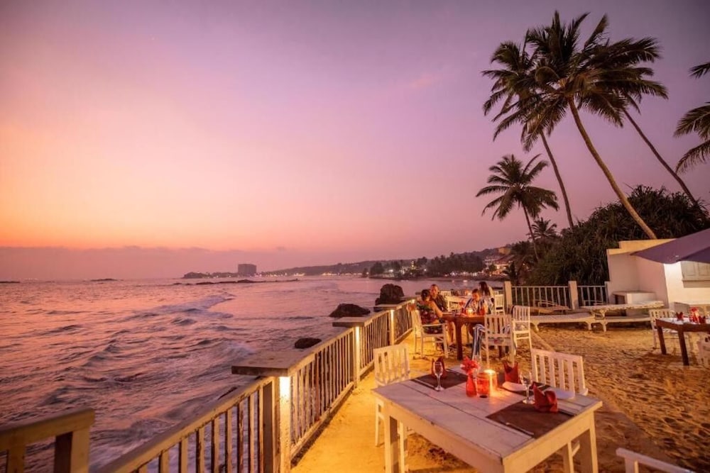 Hotel Rock Fort Beach Resort