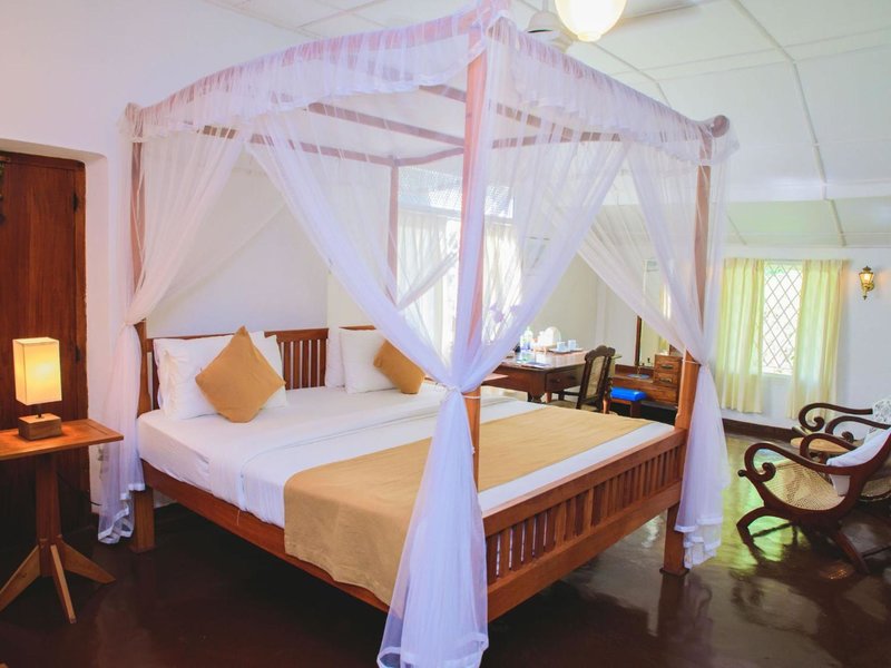 Hotel Thalpe Walawwa Heritage Villa