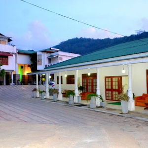 Hotel Capital Regency cazare Kandy