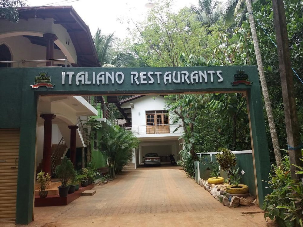 Hotel Italiano Restaurans