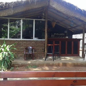 Hotel The Pub cazare Anuradhapura