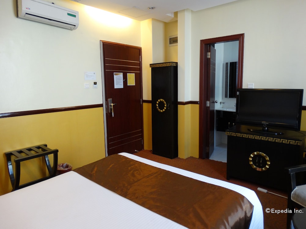 Hotel Manila Crown Palace Hotel