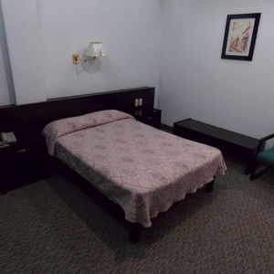 Hotel Real Rex cazare Leon de los Aldama