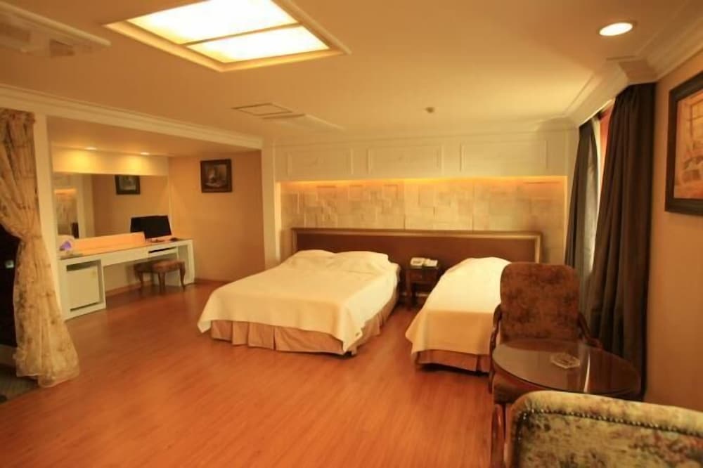 Hotel Palace Tourist Hotel