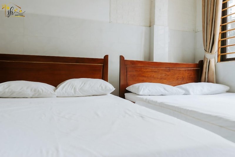 Hotel Homestay Sh Hotel