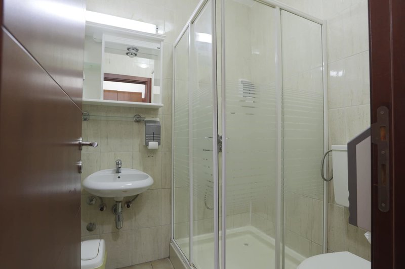 Hotel Guesthouse Tara